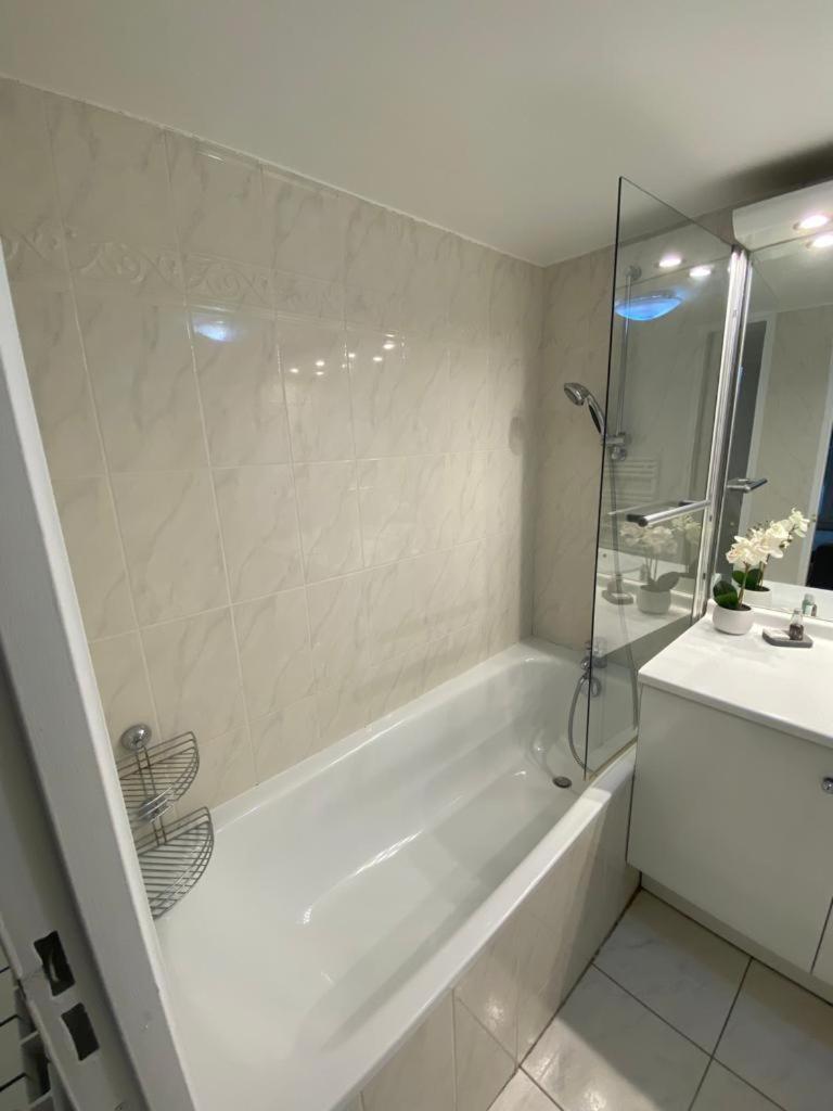 Magnifique Duplex 45 M2 Aux Portes De Paris Metro Barbara A 30Mn Expo Porte De Versailles Montrouge Extérieur photo